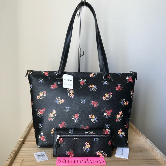 ✅Coach set - Picture 2 of 16